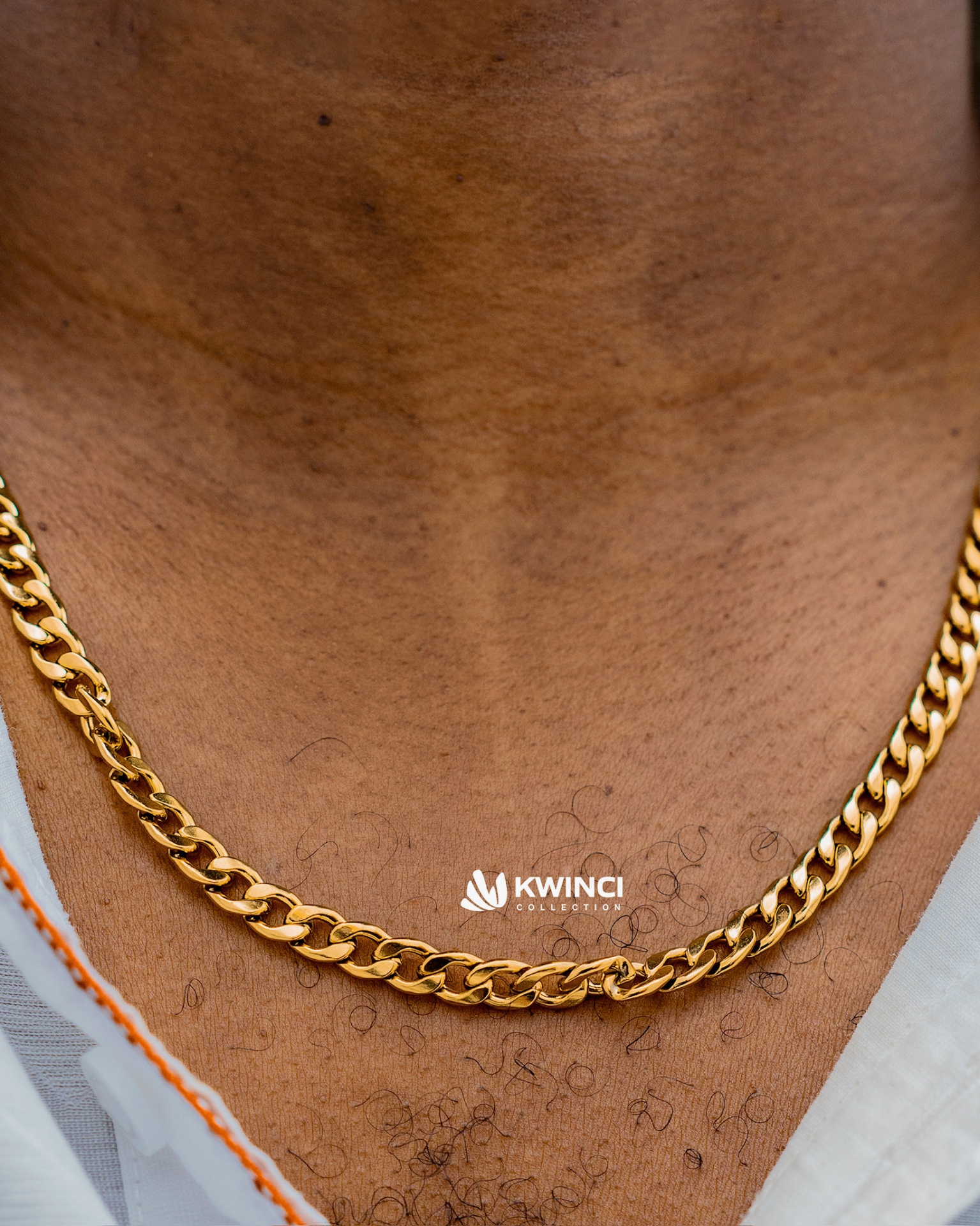 Gold bead necklace